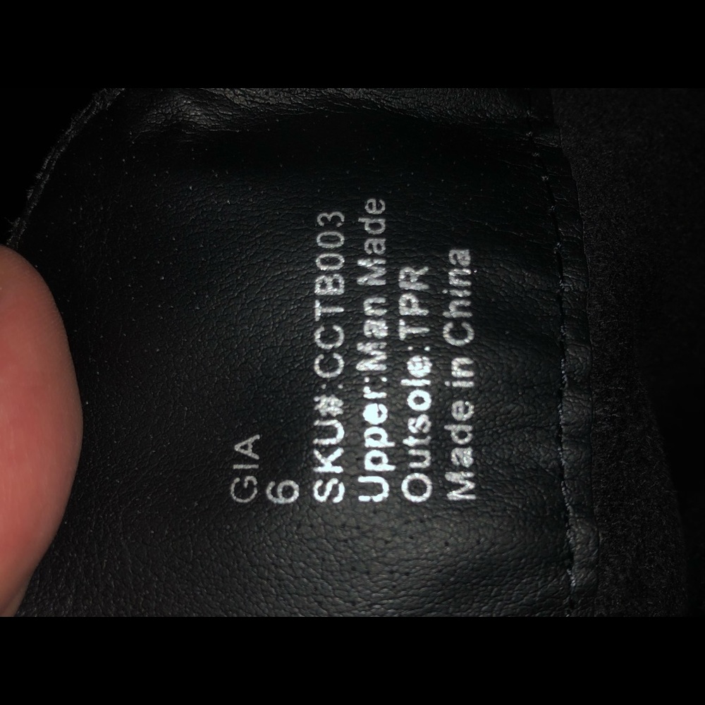 Boots - Picture 5 of 5